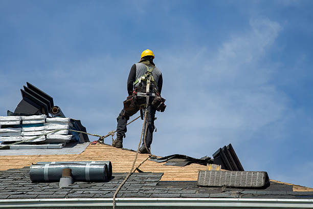 Professional Gutter Installation technician working in Manti, UT